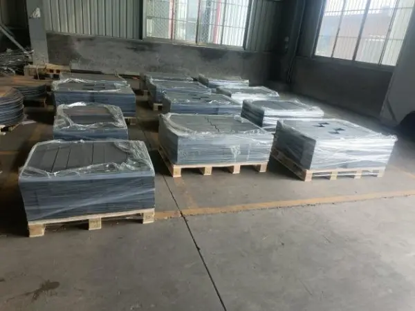 Laser cutting of A36 and S275JR steel plates for the manufacture of steel structures for mechanical 